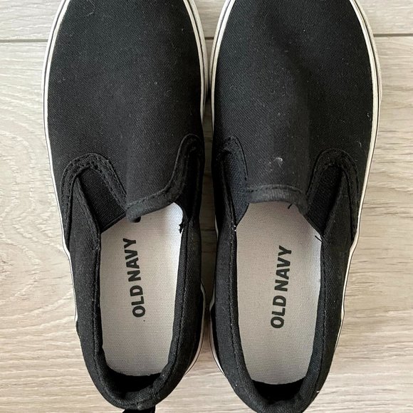 Old Navy Canvas Sneakers (**Free with purchase) - Picture 5 of 7